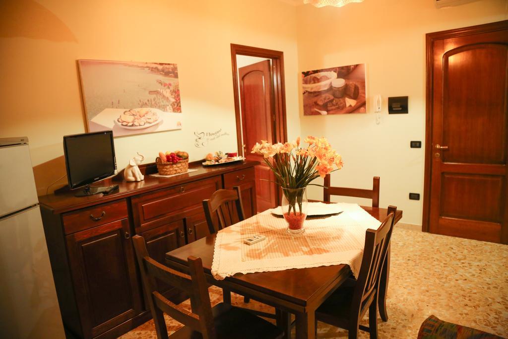 Casa Sant'Oronzo Apartment Lecce Exterior photo